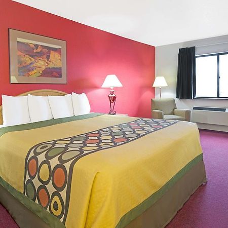 Super 8 Albuquerque/Midtown Hotel Bagian luar foto