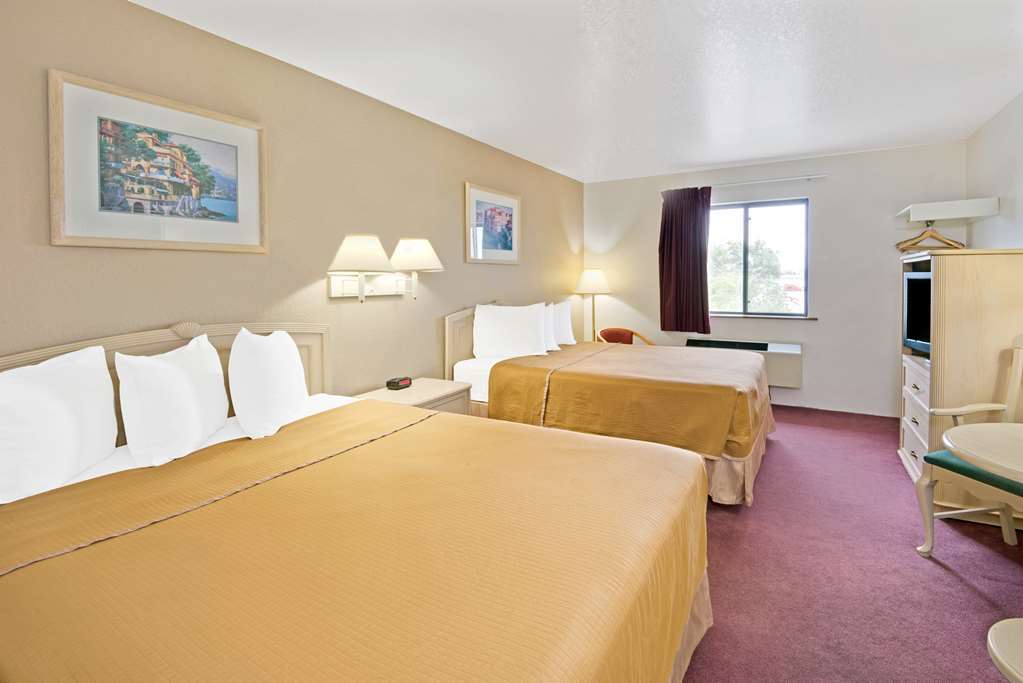 Super 8 Albuquerque/Midtown Hotel Ruang foto
